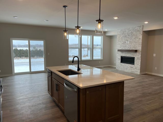 10390 Duval Road, Woodbury, MN 55129