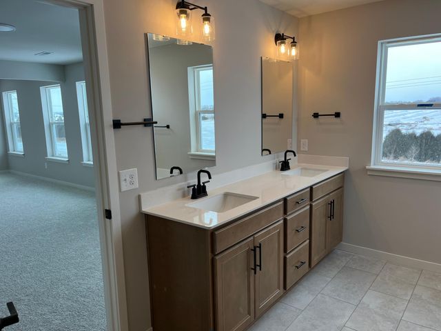 10390 Duval Road, Woodbury, MN 55129