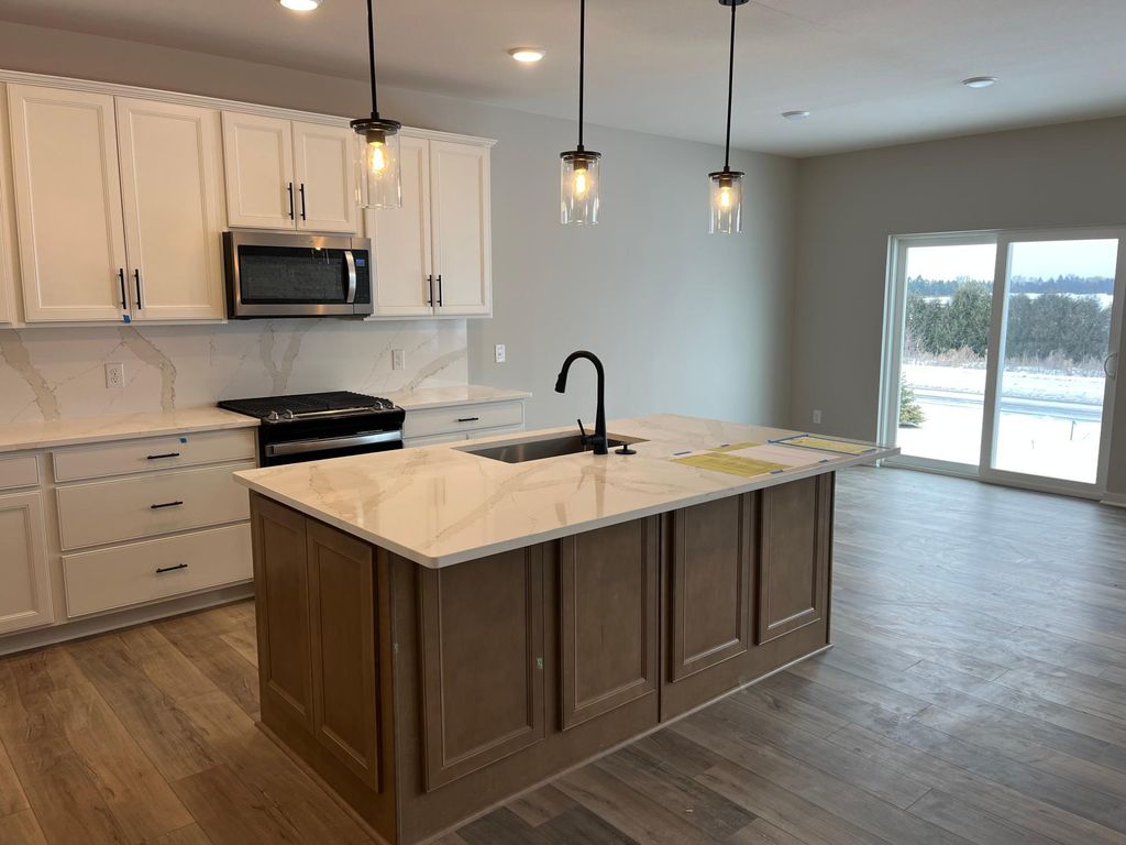 10390 Duval Road, Woodbury, MN 55129