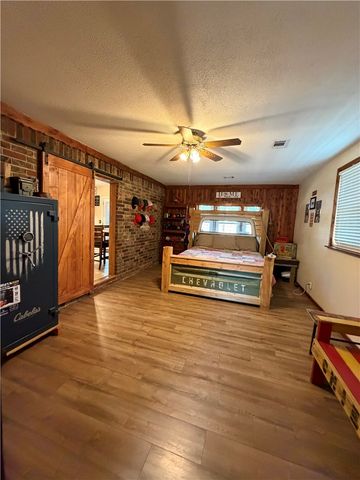 13579 Highway 21, Ozone, AR 72854
