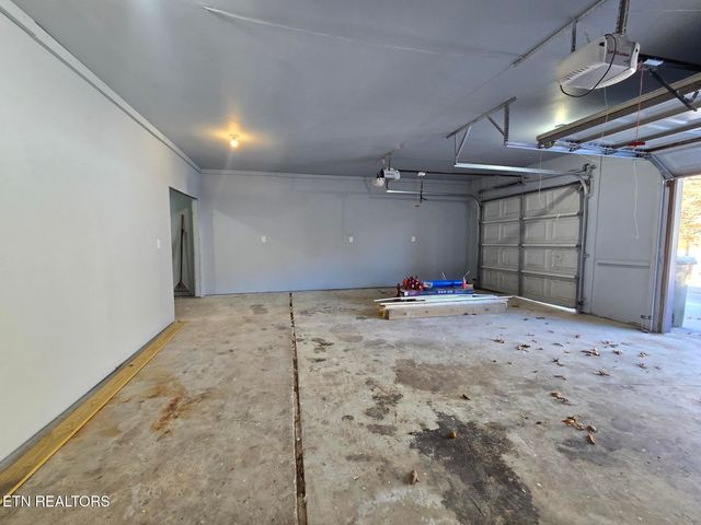 1316 Ditney Tr, Pioneer, TN 37847