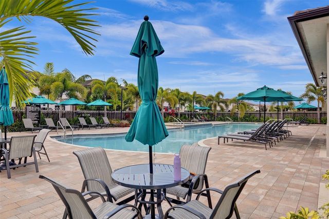 25252 SW 107th Ct, Homestead, FL 33032