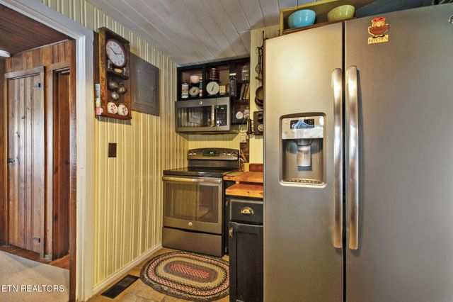 866 Open Range Rd, Crossville, TN 38555