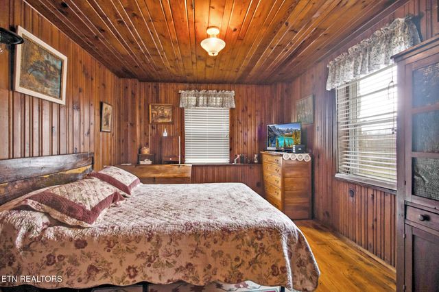 866 Open Range Rd, Crossville, TN 38555