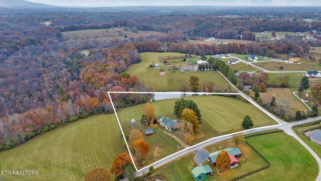 866 Open Range Rd, Crossville, TN 38555