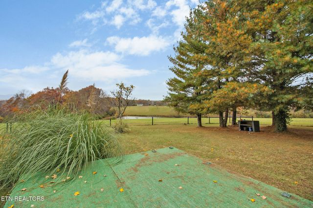 866 Open Range Rd, Crossville, TN 38555