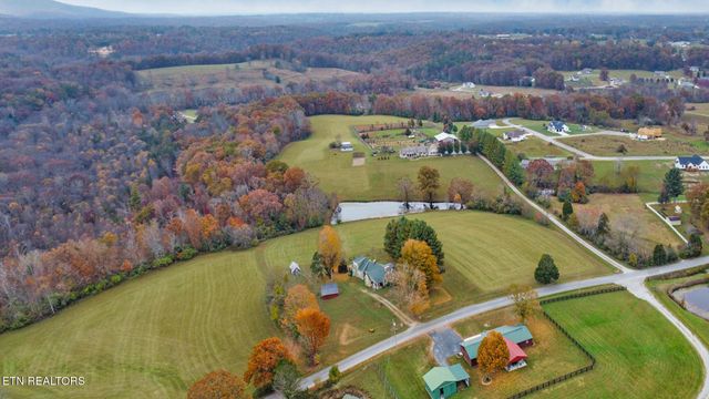 866 Open Range Rd, Crossville, TN 38555