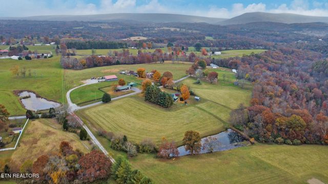 866 Open Range Rd, Crossville, TN 38555