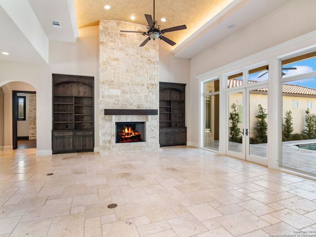 211 Wellesley Landing, Shavano Park, TX 78231