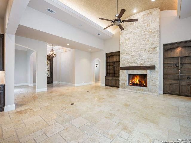 211 Wellesley Landing, Shavano Park, TX 78231