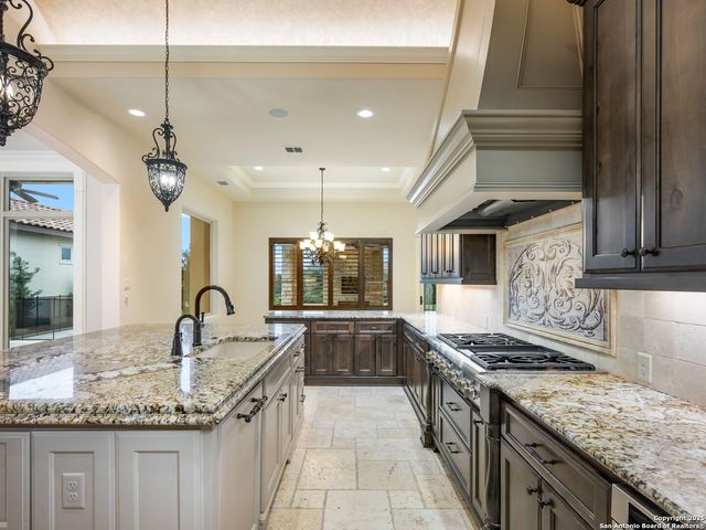 211 Wellesley Landing, Shavano Park, TX 78231