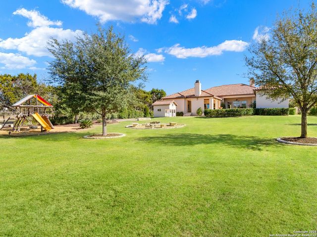 211 Wellesley Landing, Shavano Park, TX 78231