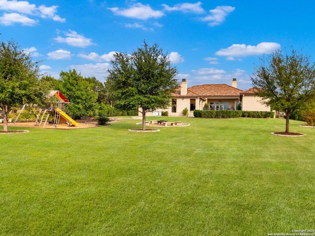 211 Wellesley Landing, Shavano Park, TX 78231