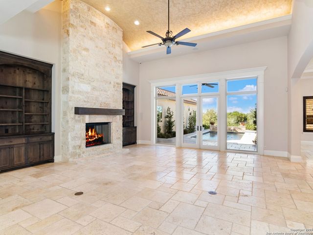 211 Wellesley Landing, Shavano Park, TX 78231