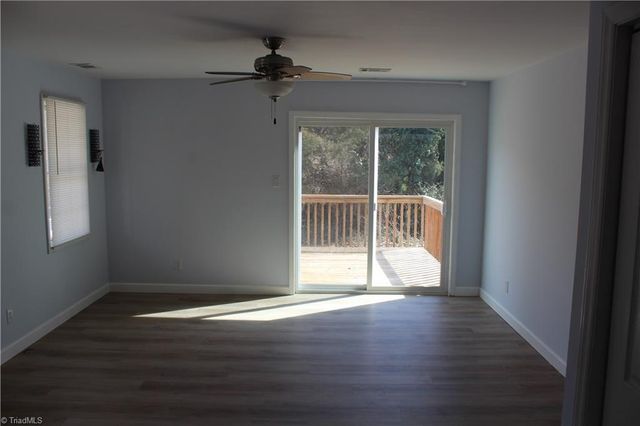 419 - 421 Claratom Drive, Winston-salem, NC 27107