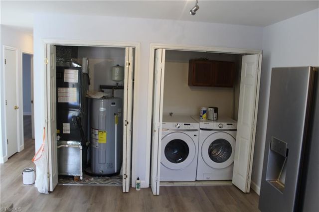 419 - 421 Claratom Drive, Winston-salem, NC 27107