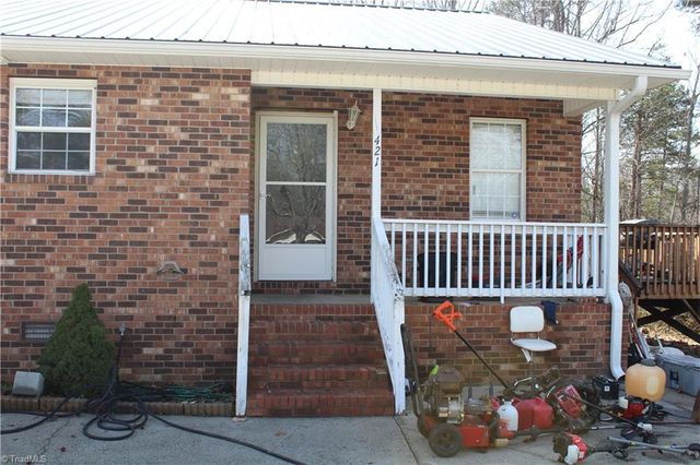 419 - 421 Claratom Drive, Winston-salem, NC 27107