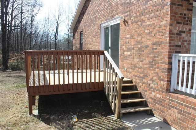 419 - 421 Claratom Drive, Winston-salem, NC 27107