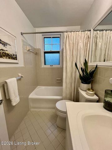 3015 Brownsboro Rd APT 1, Louisville, KY 40206