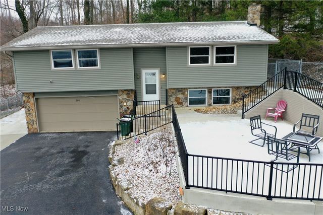 208 Northern Drive, Millersburg, OH 44654