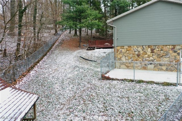 208 Northern Drive, Millersburg, OH 44654