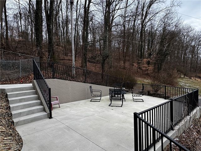 208 Northern Drive, Millersburg, OH 44654