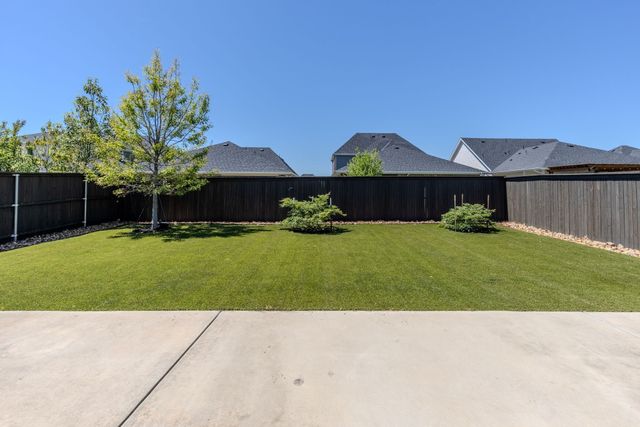 2201 LagunA Drive, Rowlett, TX 75088