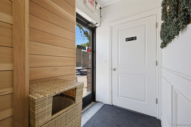 22701 Michigan Avenue, Dearborn, MI 48124