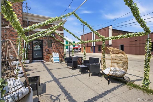 22701 Michigan Avenue, Dearborn, MI 48124