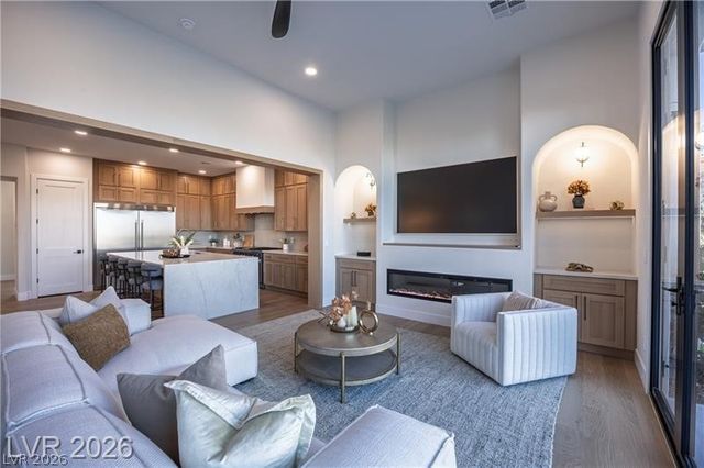 11305 Altura Vista Drive, Las Vegas, NV 89138