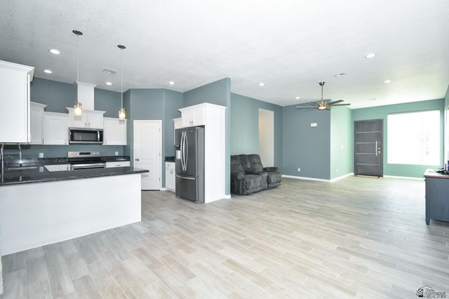 382 N Xcaret Ct, Somerton, AZ 85350