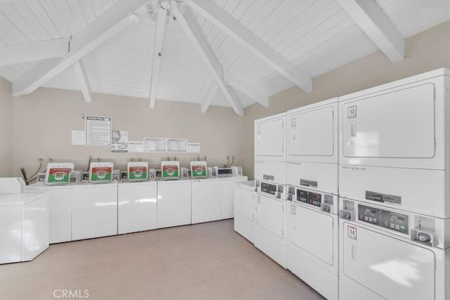 2521 W Sunflower H2, Santa Ana, CA 92704