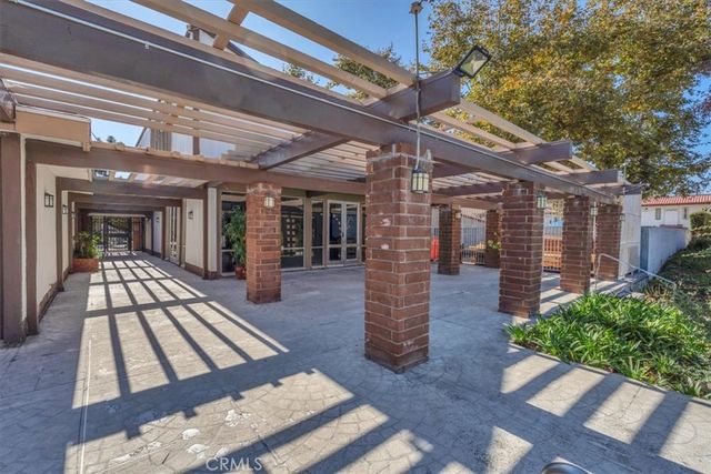 2521 W Sunflower H2, Santa Ana, CA 92704