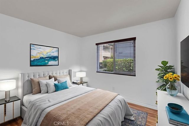 2521 W Sunflower H2, Santa Ana, CA 92704