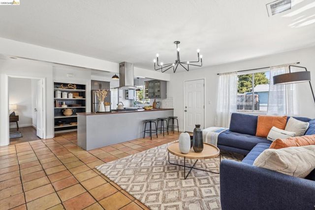 1550 Havenscourt Blvd, Oakland, CA 94621