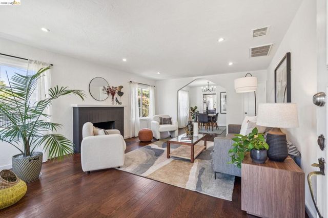 1550 Havenscourt Blvd, Oakland, CA 94621