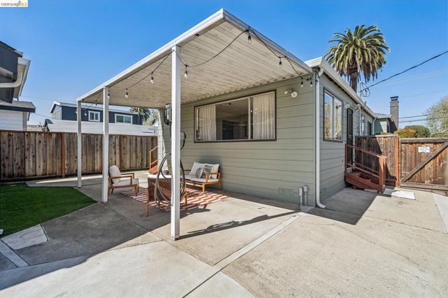 1550 Havenscourt Blvd, Oakland, CA 94621