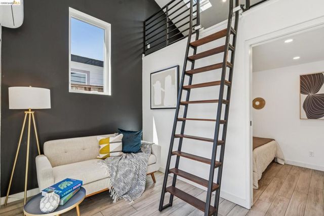 1550 Havenscourt Blvd, Oakland, CA 94621