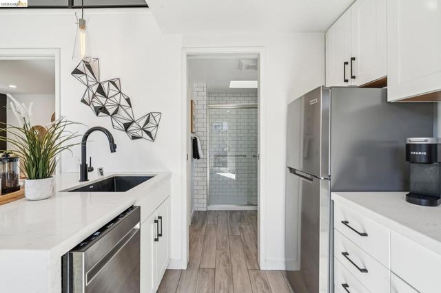 1550 Havenscourt Blvd, Oakland, CA 94621