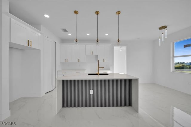 4206 E 15th ST, Lehigh Acres, FL 33972