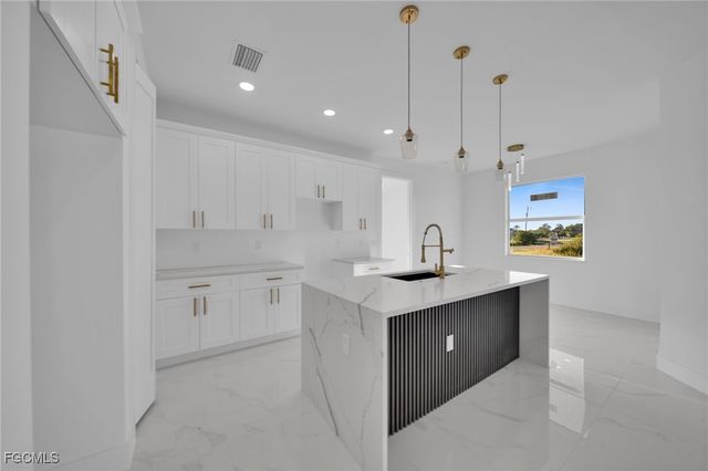 4206 E 15th ST, Lehigh Acres, FL 33972