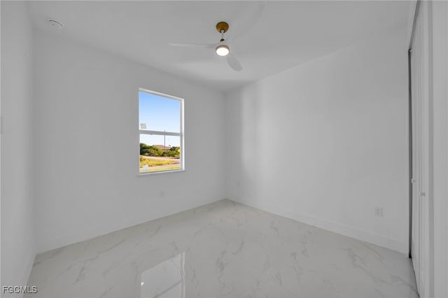 4206 E 15th ST, Lehigh Acres, FL 33972