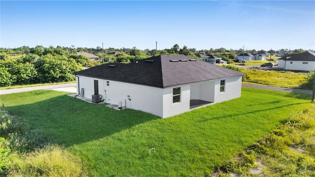 4206 E 15th ST, Lehigh Acres, FL 33972