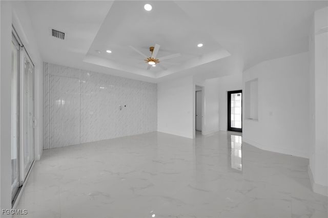 4206 E 15th ST, Lehigh Acres, FL 33972