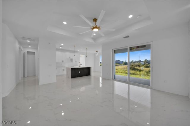 4206 E 15th ST, Lehigh Acres, FL 33972