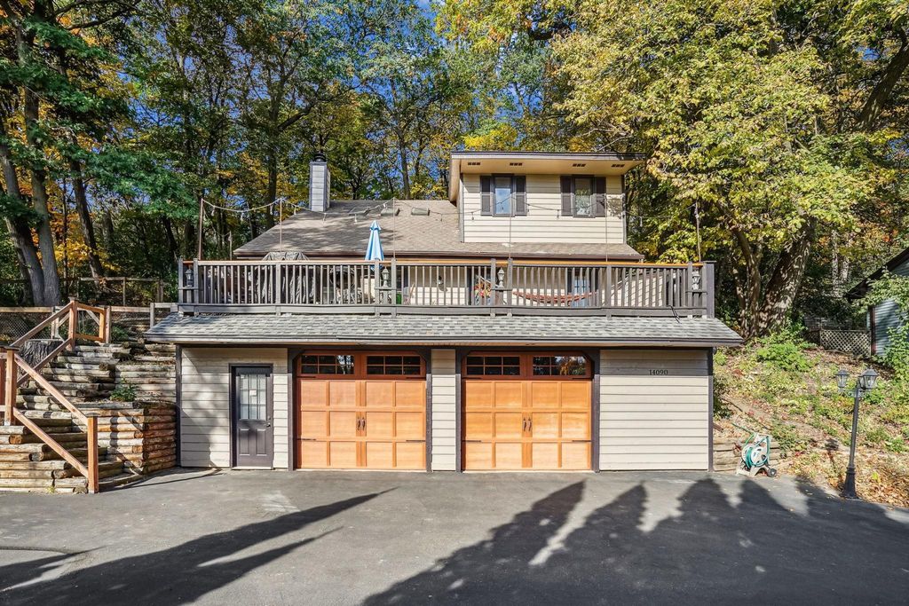 14090 Bayview Circle NE, Prior Lake, MN 55372