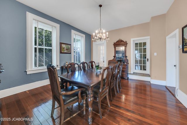 503 E HIGH STREET, Jefferson City, MO 65109