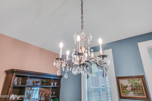 503 E HIGH STREET, Jefferson City, MO 65109