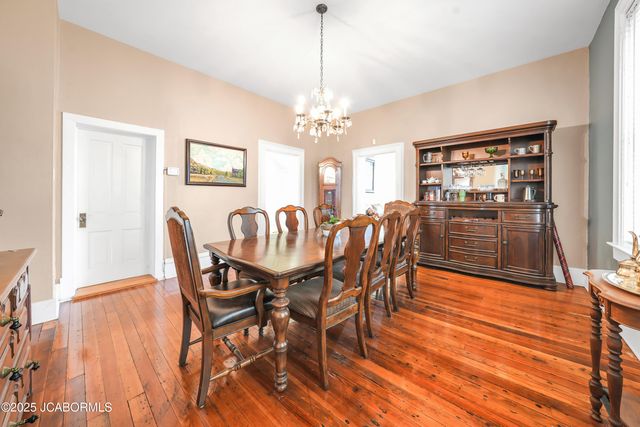 503 E HIGH STREET, Jefferson City, MO 65109