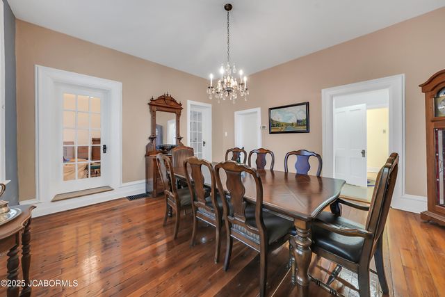 503 E HIGH STREET, Jefferson City, MO 65109